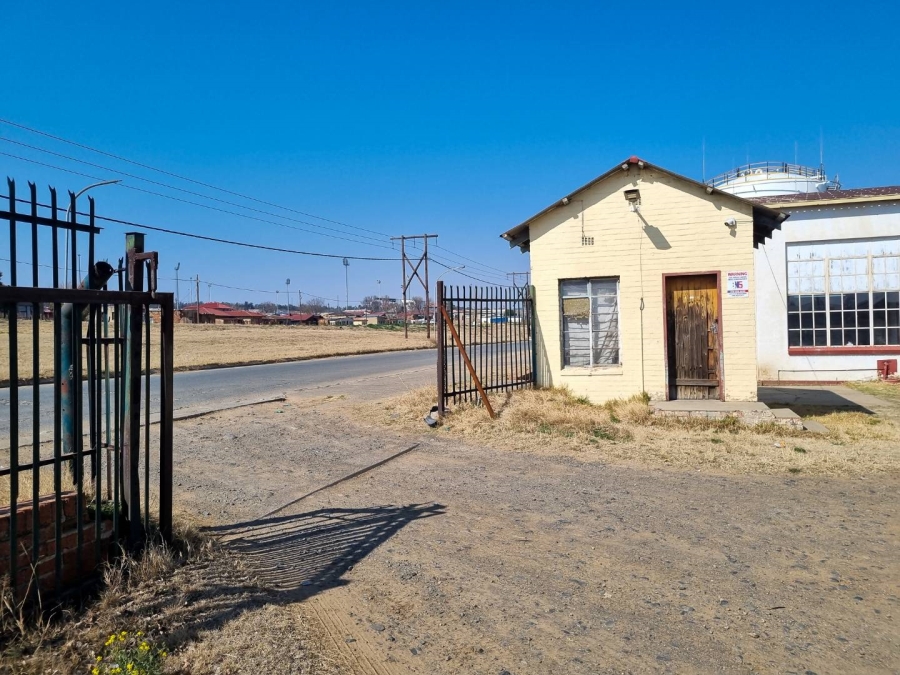 0 Bedroom Property for Sale in Bohlokong Free State